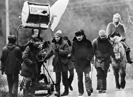 SHOOTING MOVIE