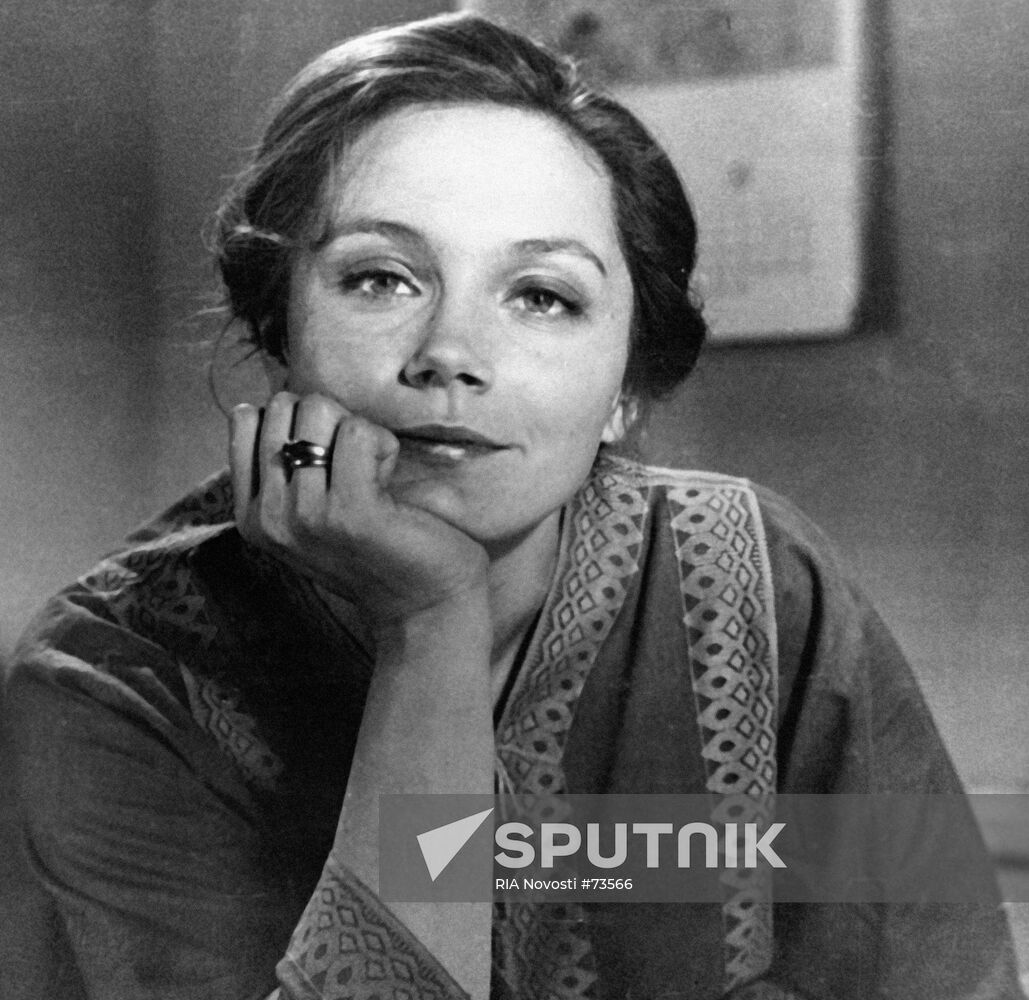 "THE STRANGE WOMAN" KUPCHENKO