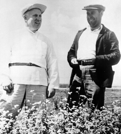 KHRUSHCHEV MISHCHENKO COLLECTIVE FARM FIELD