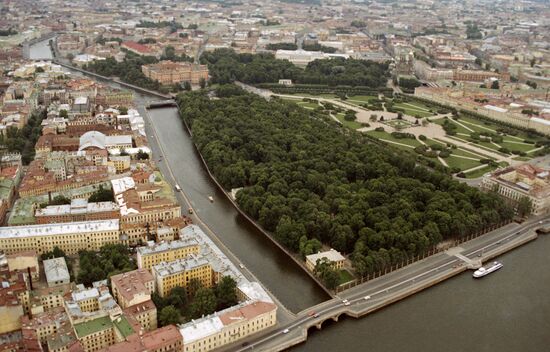 ST. PETERSBURG SUMMER GARDEN