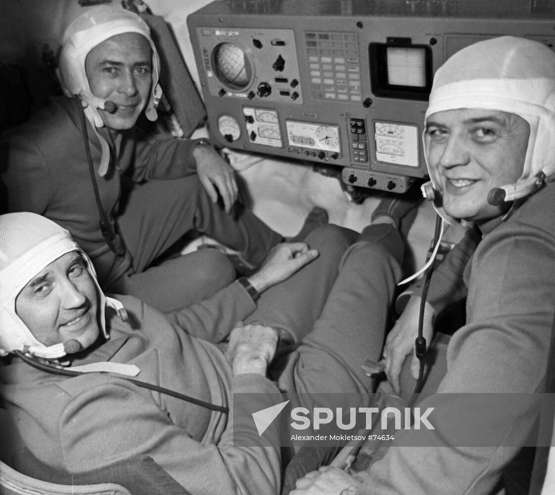 PATSAYEV DOBROVOLSKY VOLKOV COSMONAUTS