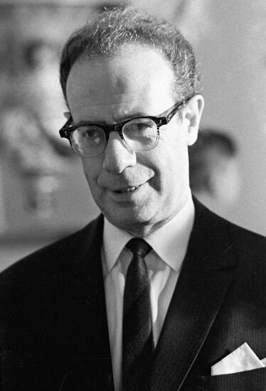 Soviet writer Leo Kassil