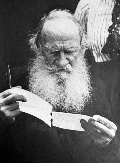 TOLSTOY KOCHETY 