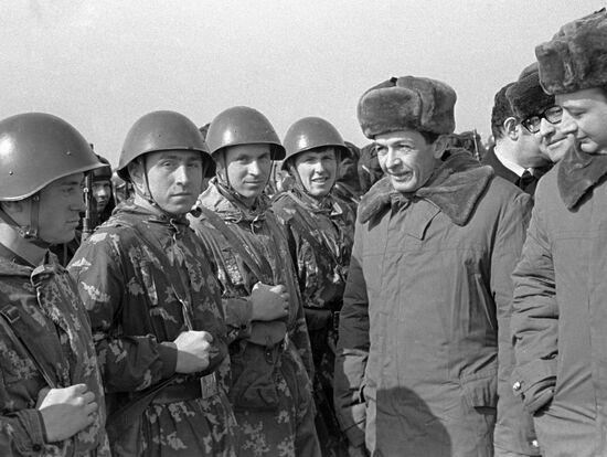 DELAGATION ITALY BERLINGUER GUARDS DIVISION