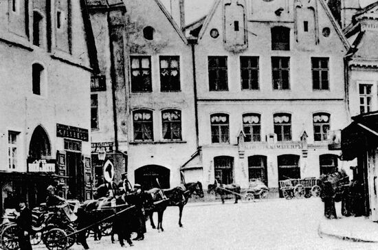 GREAT GUILD HOUSE