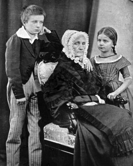 Old Woman Grandchildren 
