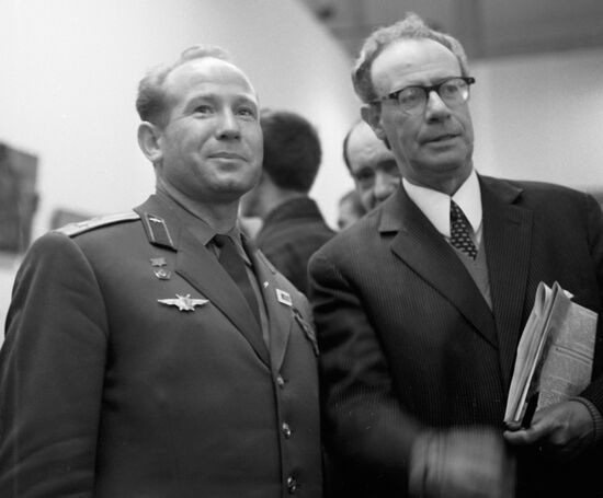 Alexei Leonov and Lev Kassil 