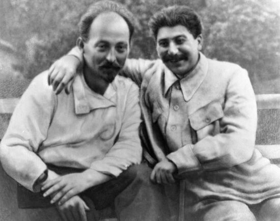 STALIN DZERZHINSKY  RECREATION 
