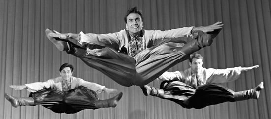 DANCE OUTFIT SOLOISTS DANCE