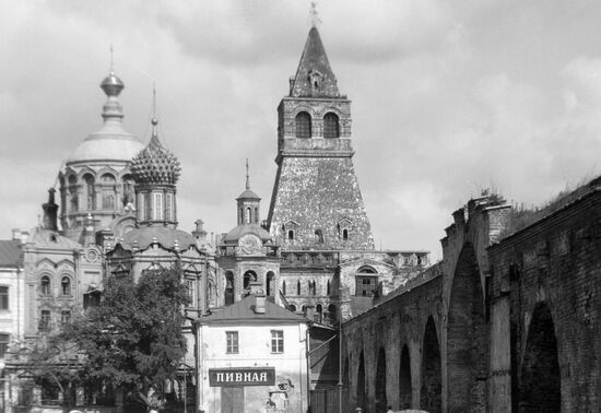 NIKOLSKY GATES CHURCH