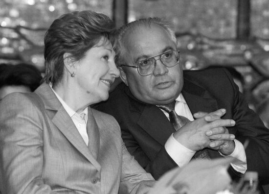 KARELOVA SADOVNICHY MOSCOW UNIVERSITY REUNION