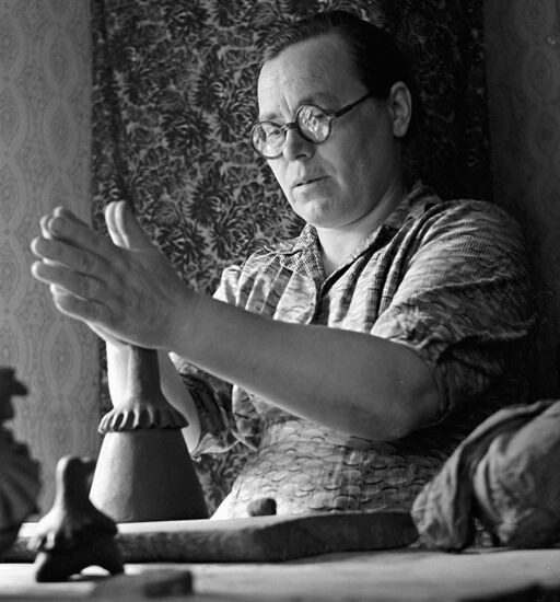 DYMKOVO VYATKA TOYS KOSHKINA