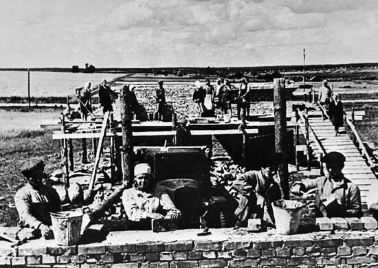 CONSTRUCTION MINSK WWII