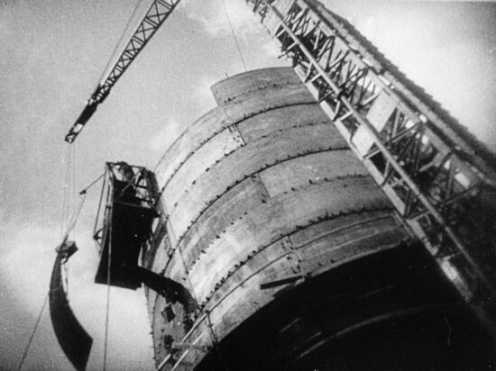 CRANE PROJECT MAGNITOGORSKY WORKS 