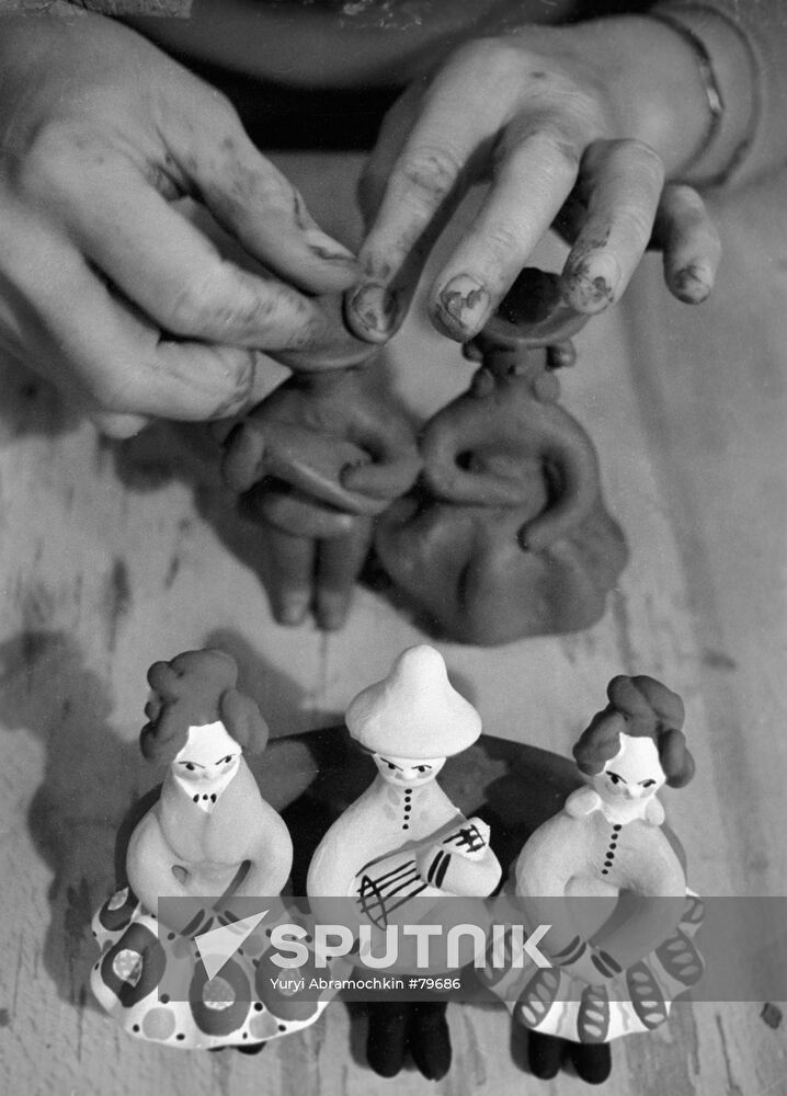 DYMKOVO FIGURINE FACTORY