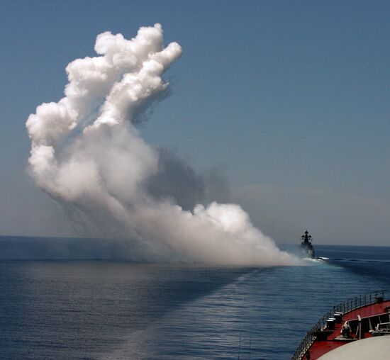 Pacific fleet vessels' sortie