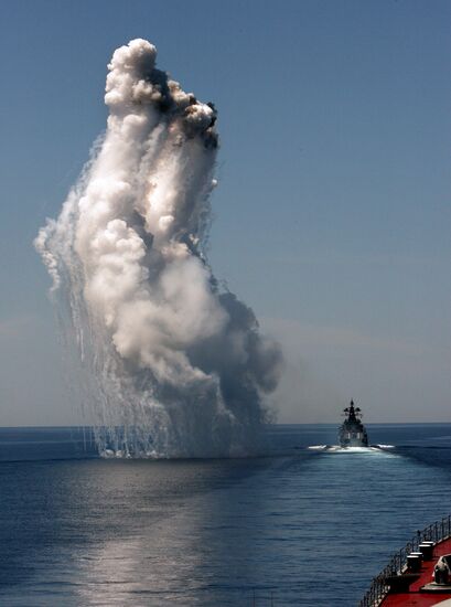 Pacific fleet vessels' sortie