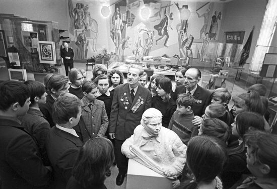 I. Borisov and V. Kargovsky