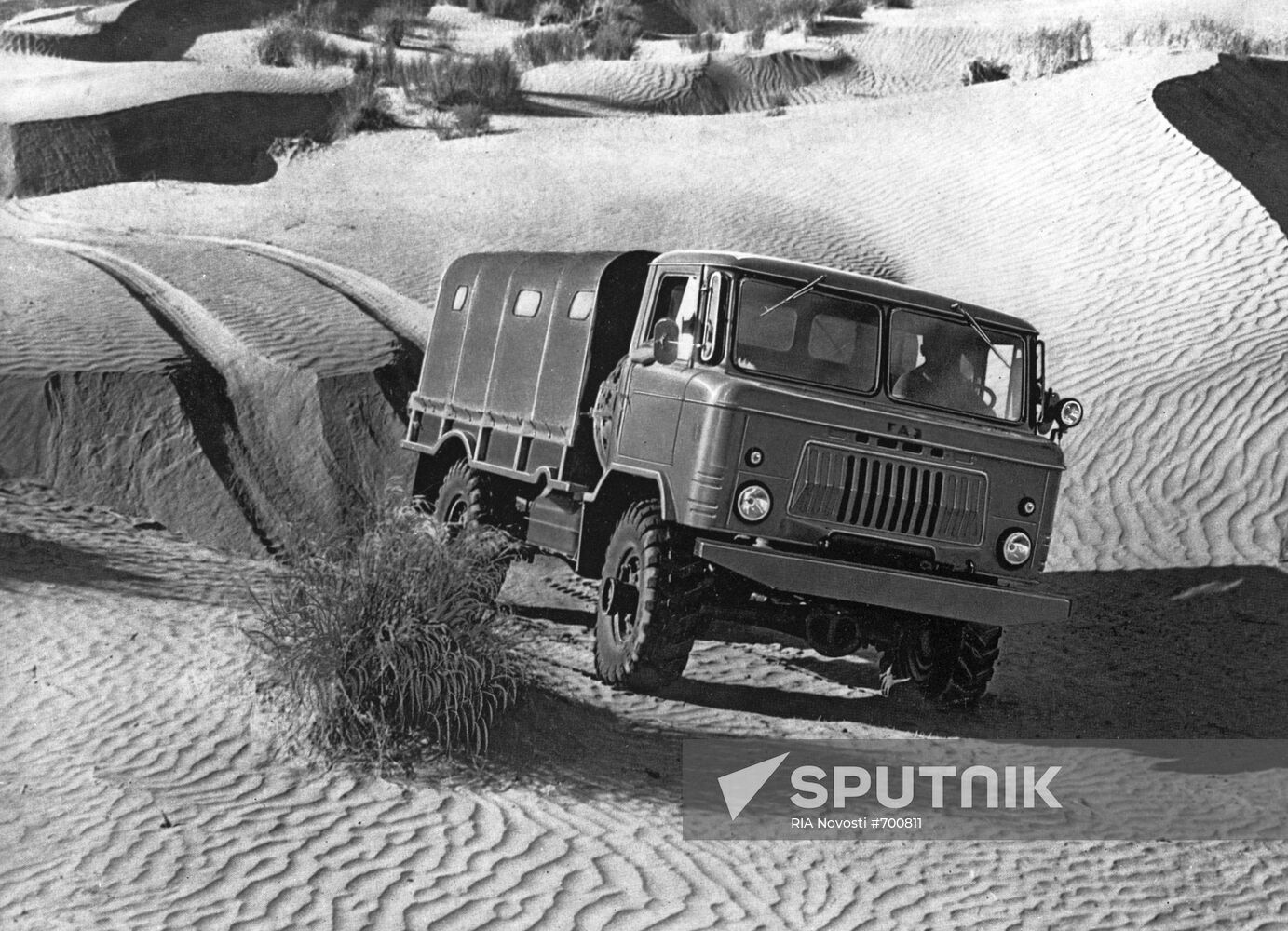 GAZ-66 car with high cross-country ability