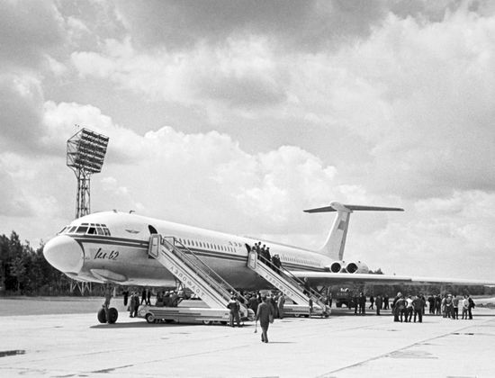 An Ilyushin Il-62 airliner