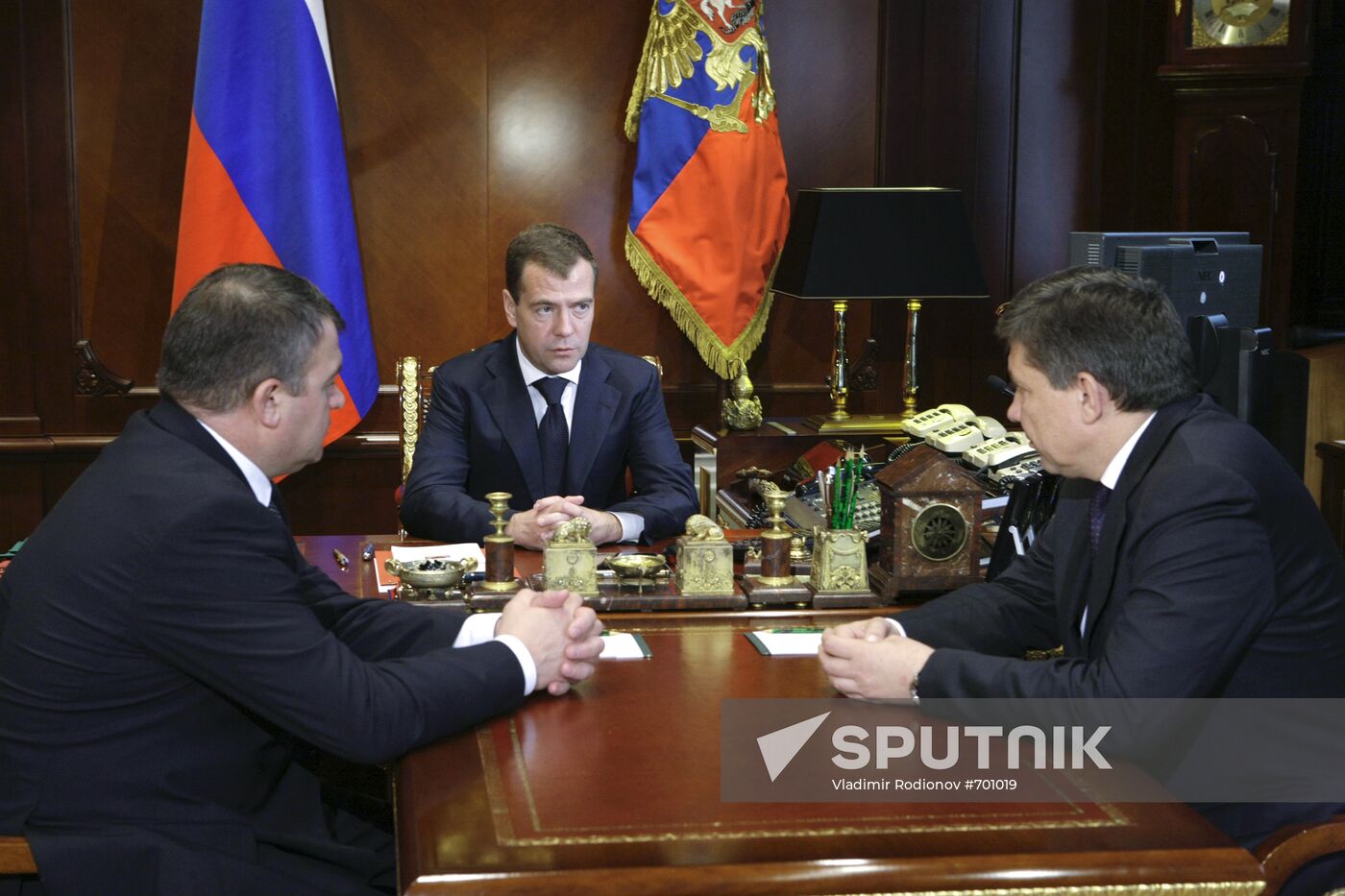 D.Medvedev assigns V.Popovkin first deputy defense minister