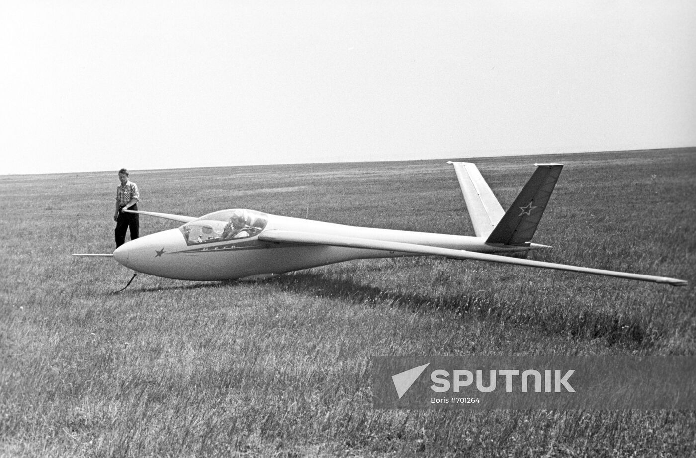 Soviet glider "Vega"