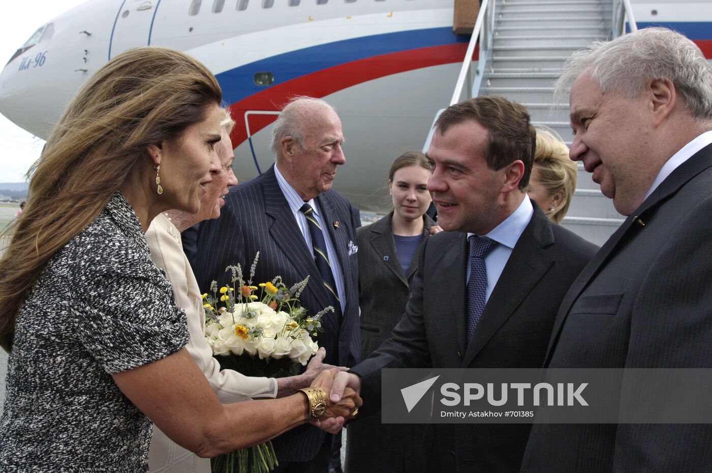 Dmitry Medvedev and his wife , Svetlana, visit the U.S.