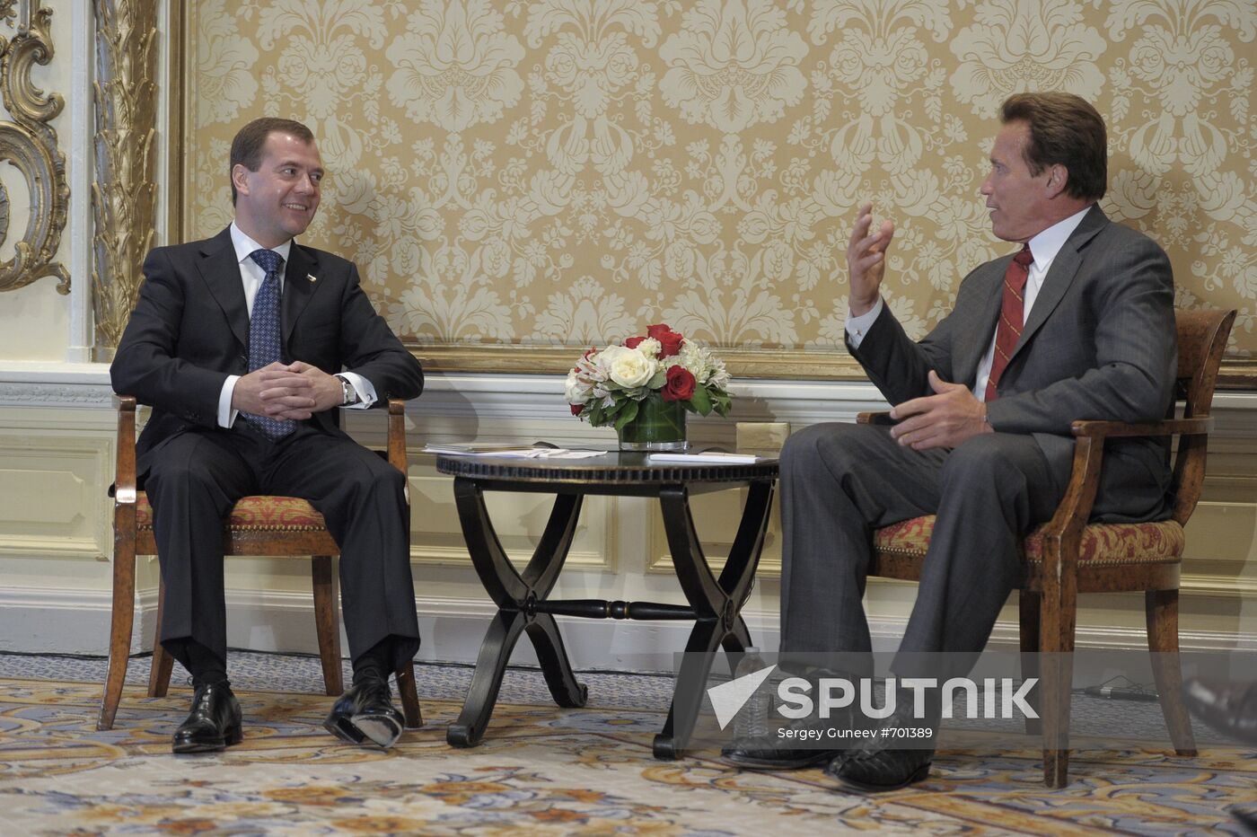 Dmitry Medvedev and his wife, Svetlana, visit the U.S.