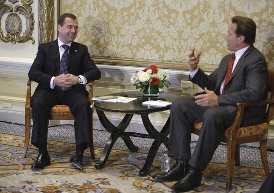 Dmitry Medvedev and his wife, Svetlana, visit the U.S.