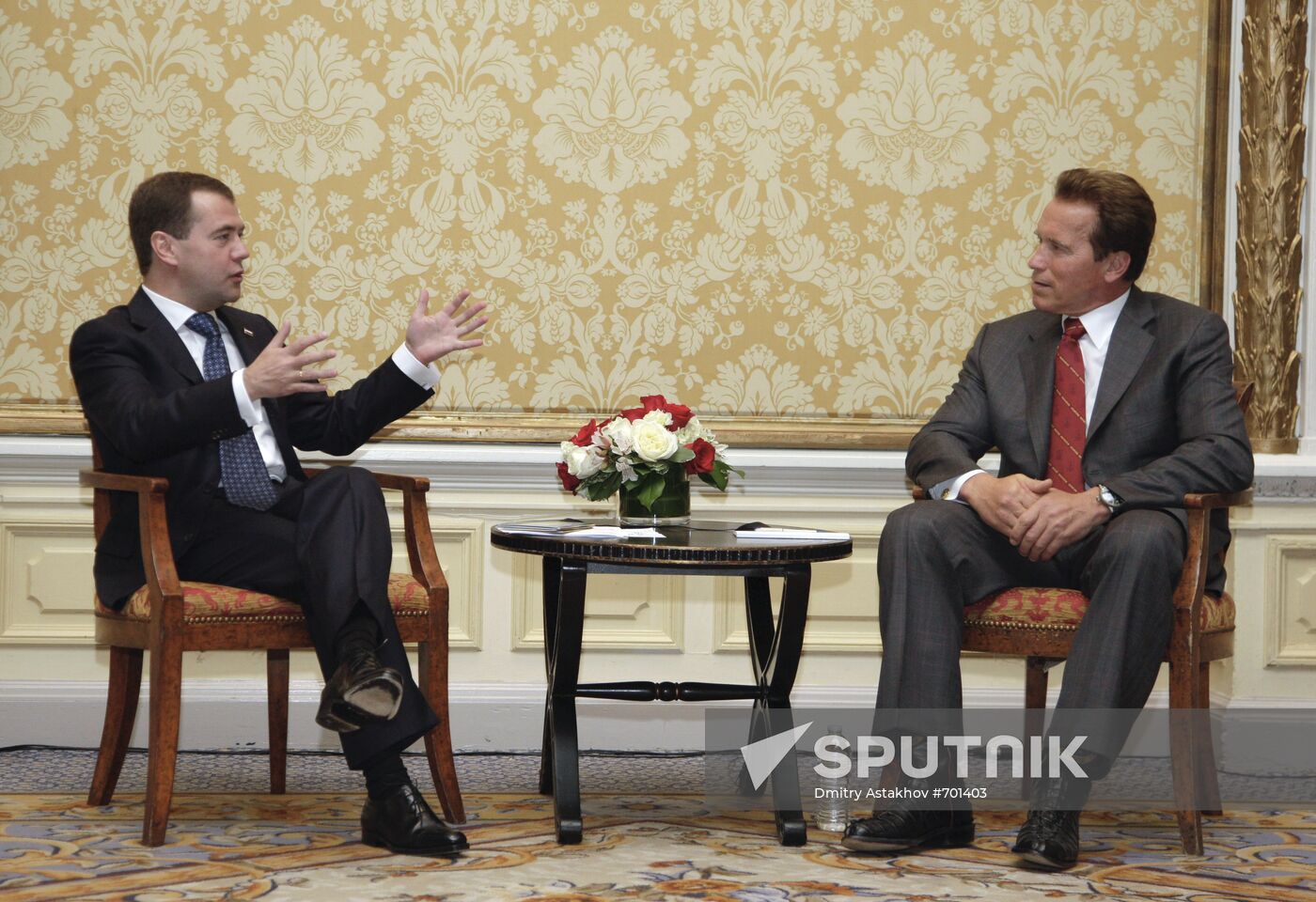 Dmitry Medvedev and his wife, Svetlana, visit the U.S.
