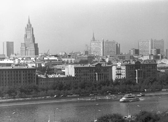 View of the Frunzenskaya Embankment
