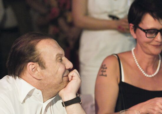 Viktor Baturin, Irina Hakamada