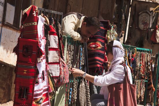 Souvenir trade
