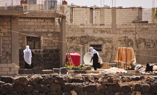 Residents of Bosra