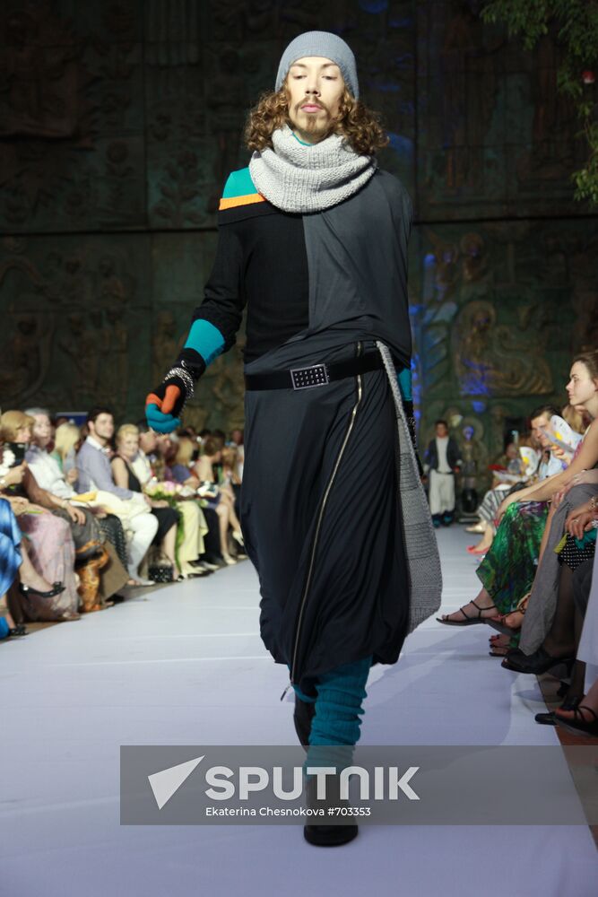 Russian Silhouette charity fashion show