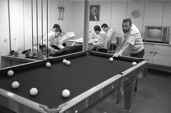 Playing billiars