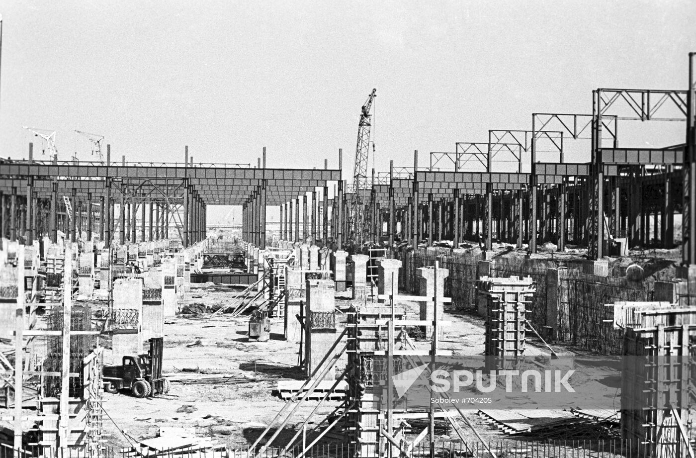 Construction of the Volga Car Factory