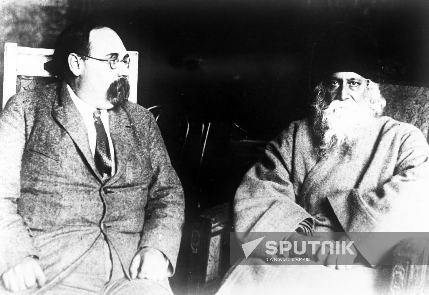 Rabindranath Tagore and Fyodor Petrov