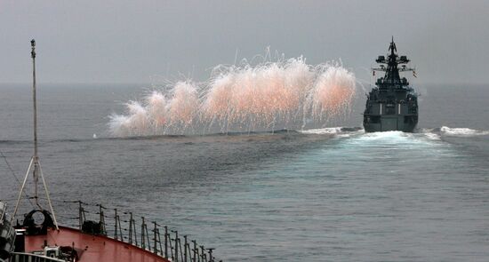 Joint sailing of various fleets' vessels in Primorye