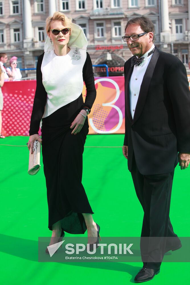 Renata Litvinova and Stweart Vaitsman