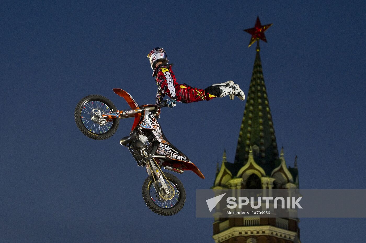 Freestyle Motocross. Red Bull X-Fighters 2010