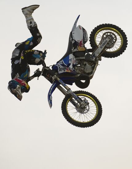 Freestyle Motocross. Red Bull X-Fighters 2010