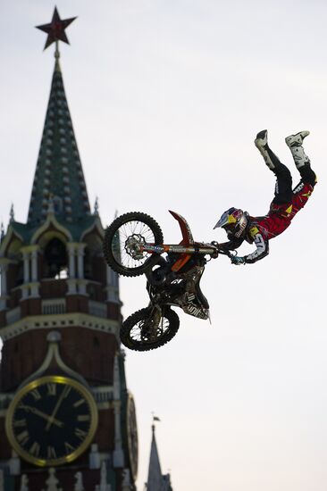 Freestyle Motocross. Red Bull X-Fighters 2010