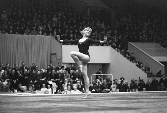 Olga Karasyeva at 1971 USSR artistic gymnastics cup