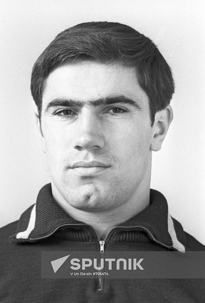 David Rigert, prize winner of world weight lifting championship