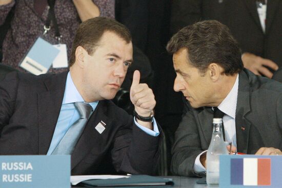 Dmitry Medvedev at G20 Summit in Toronto