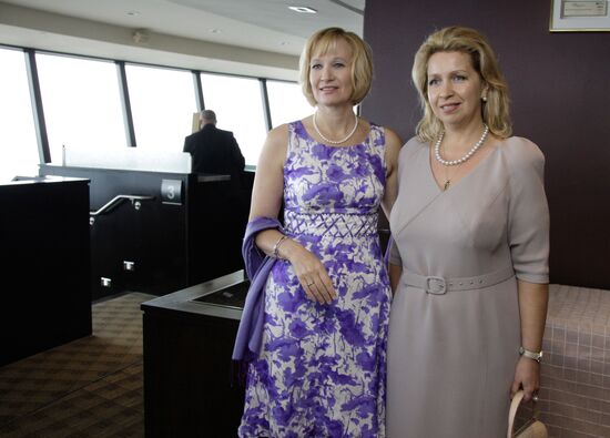 Meeting with Canada's most distinguished women