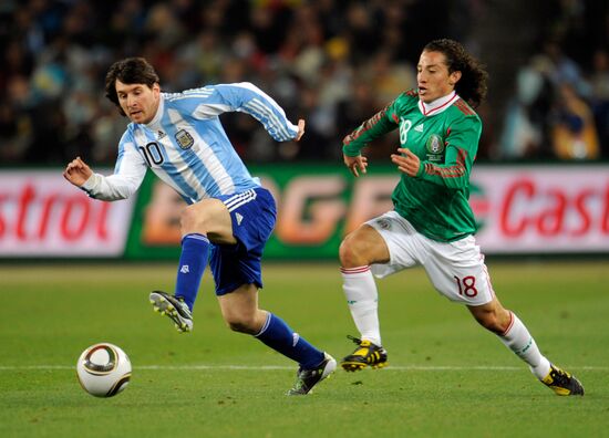 FIFA World Cup 2010. Argentina vs. Mexico