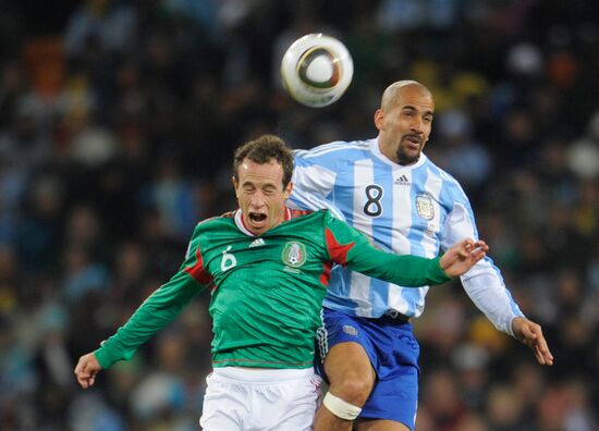 FIFA World Cup 2010. Argentina vs. Mexico