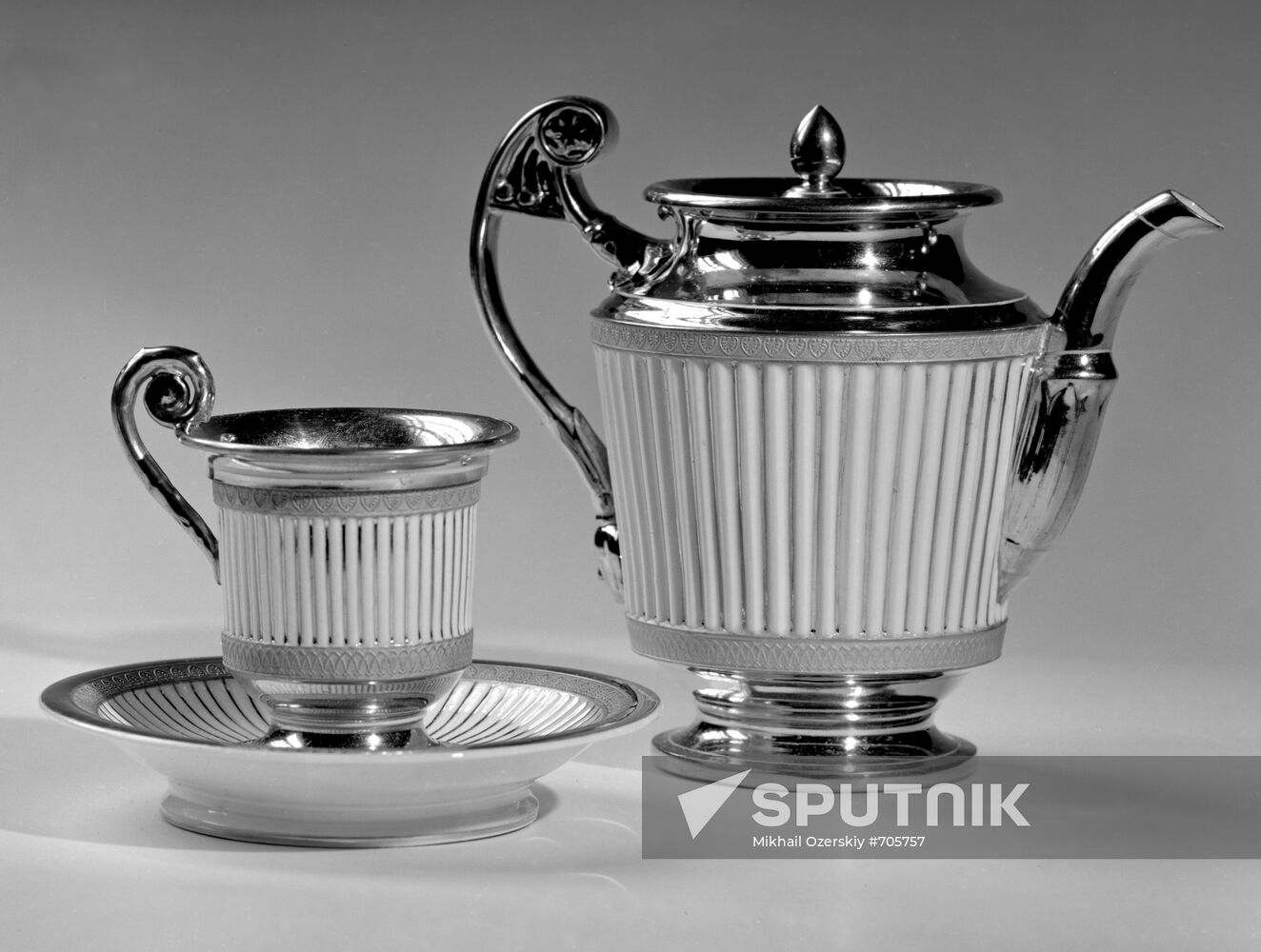 Set with flutes